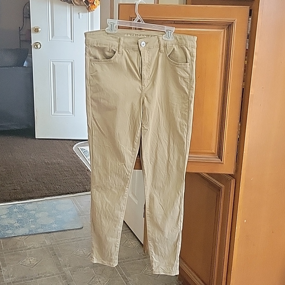 Womens American eagle skinny khaki